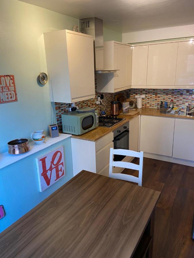 Great Rooms In An Uber Cool Flat! London Bridge ภายนอก รูปภาพ